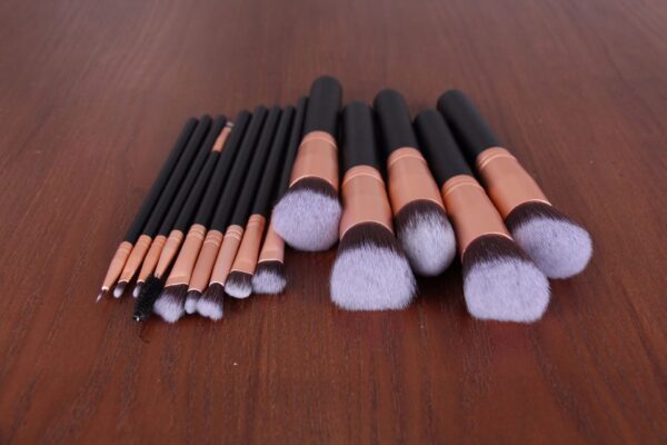 14pcs-Wood-Handle-Makeup-Brush-Set-Mixed-10 14pcs-Wood-Handle-Makeup-Brush-Set-Mixed-10