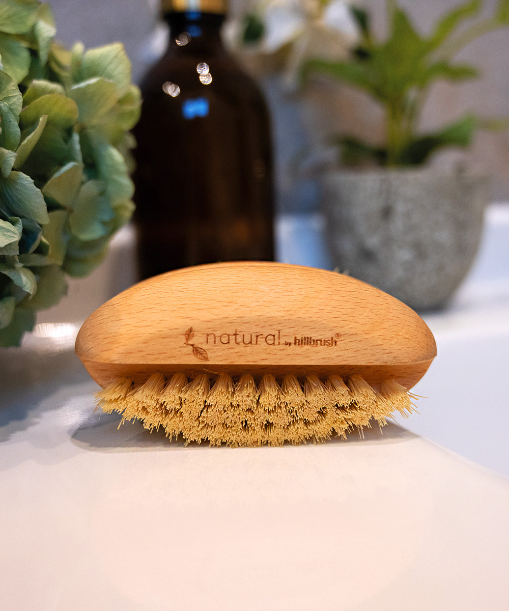 Natural Hillbrush Nail Brush Dual Fill - Stiff - 100 Fsc Natural Hillbrush Nail Brush Dual Fill - Stiff - 100 Fsc